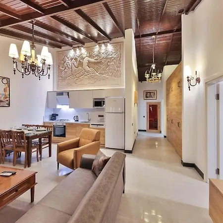 Lisburn Is A Luxury And Artistic For 6 People In Kalkan * קס